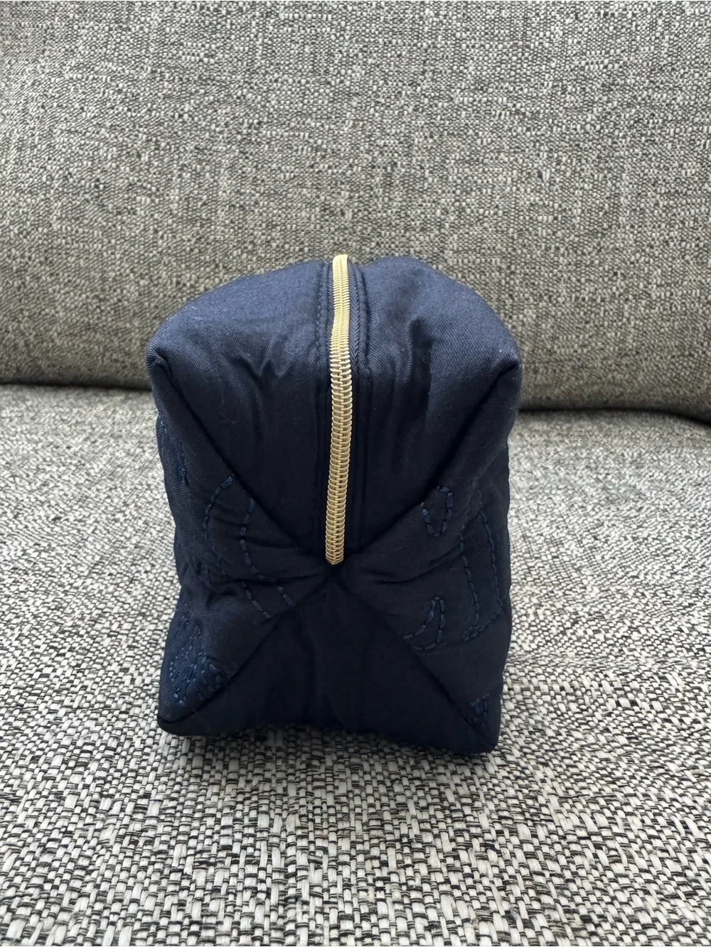 LOCCITANE quilted navy